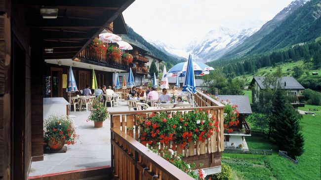 Hotel Edelweiss Blatten Loetschental Restaurant foto